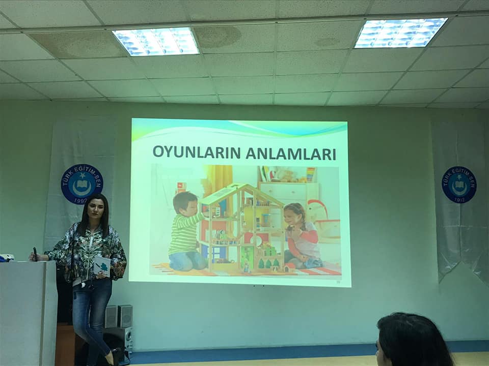 “Oyun Terapisinde Pratik Teknikler”  2. Grup Seminerimizi tamamladık.